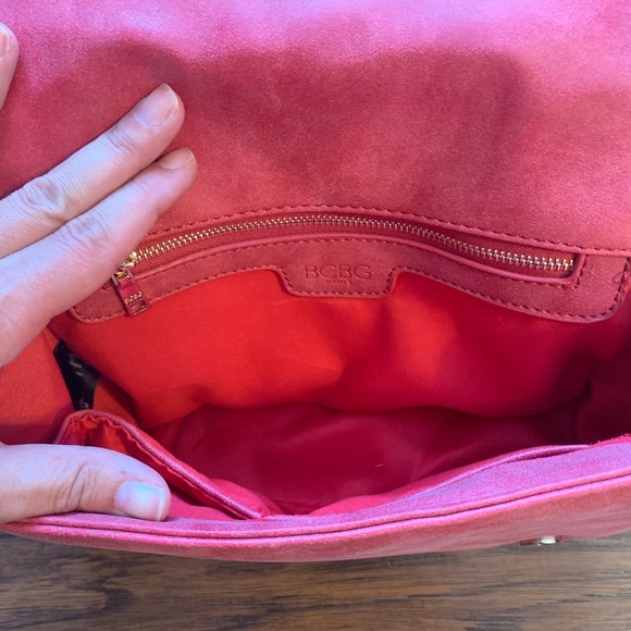 BCBG Red Crossbody or shoulder bag (convertible) - Picture 7 of 7